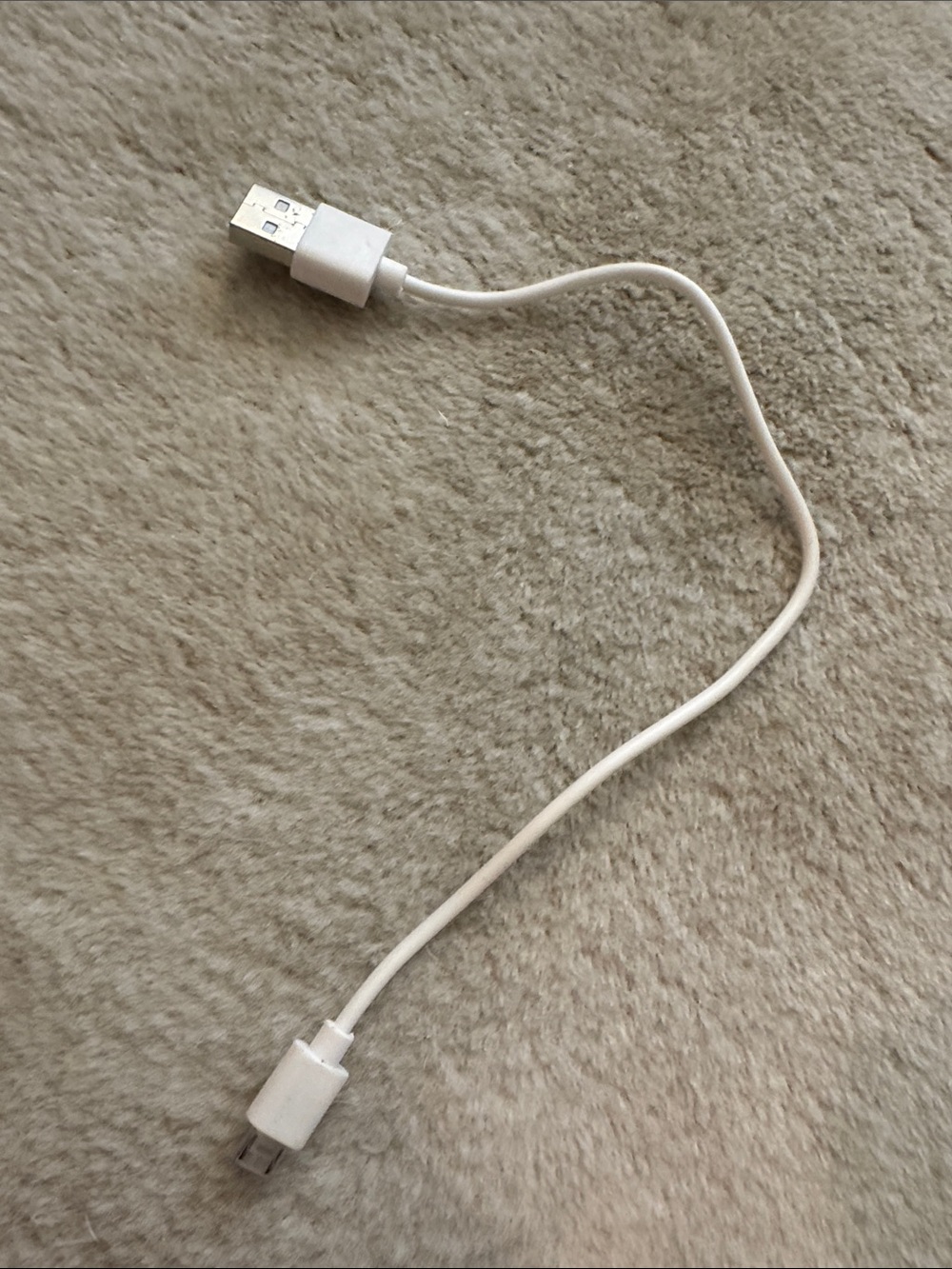 White Micro USB Charging Cable - Universal Mobile Accessory